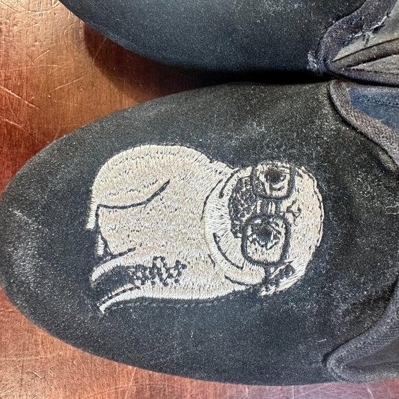 Vintage YRU Pug with Glasses Black Suede Flats Size 7.5 - Picture 3 of 11
